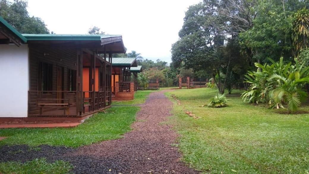 Cabanas Raices Pampeanas Пуерто-Іґуасу Екстер'єр фото